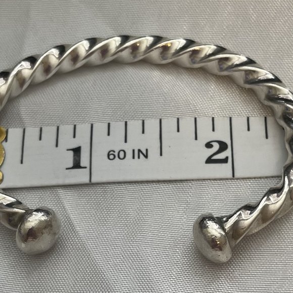 Sterling silver artist signed cable style bracelet - Picture 8 of 8
